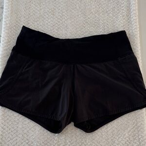 lululemon hotty hot Black Run Shorts